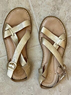 Børn Gold Metallic Leather Comfort Sandals size 6